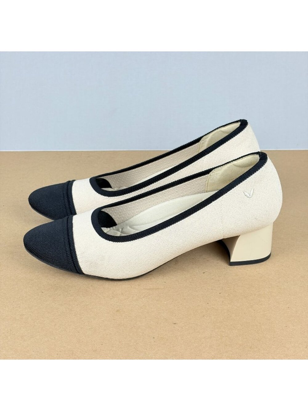 Vivaia Julie Pro Almond Toe Heels Womens 10 EU 41.5 Beige Black